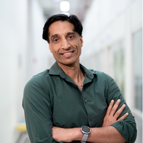 ดร. สุเทพ มาดารัศมี